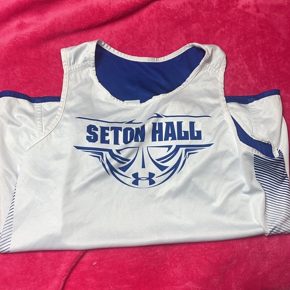 SETON HALL UNIVERSITY REVERSIBLE JERSEY - Picture 2 of 3